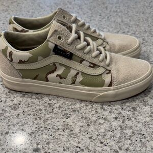Vans Low Top Old Skool Camo Canvas/Suede Skate Shoe Mens 7 Women’s 8.5